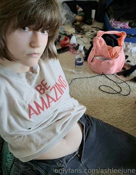 ashleejune star hot pictures