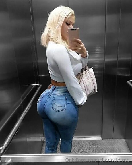 beautiful blowjob onlyfans free picture