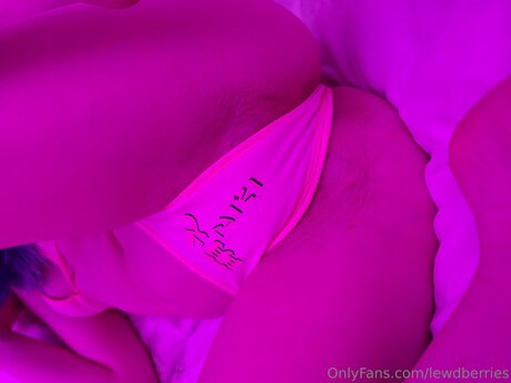 Lewdberries sex model images
