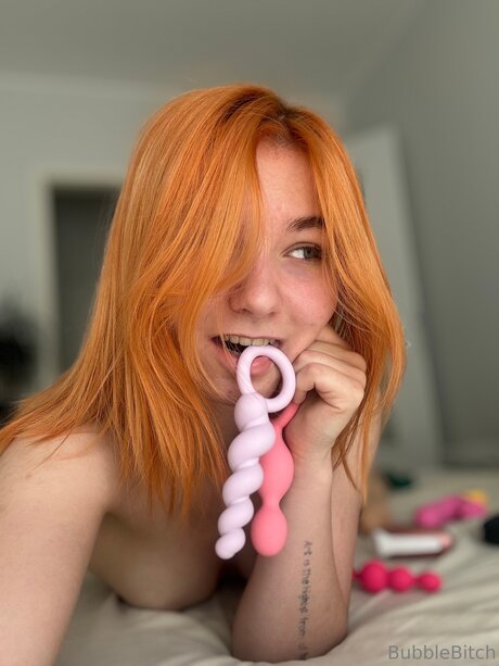 Bubblebitchh model porn image