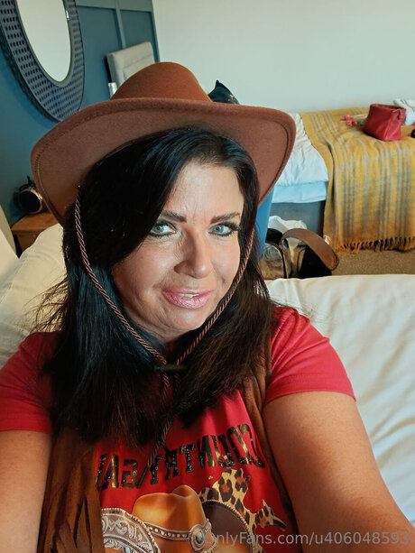 Gilfmandyhayes actress pics