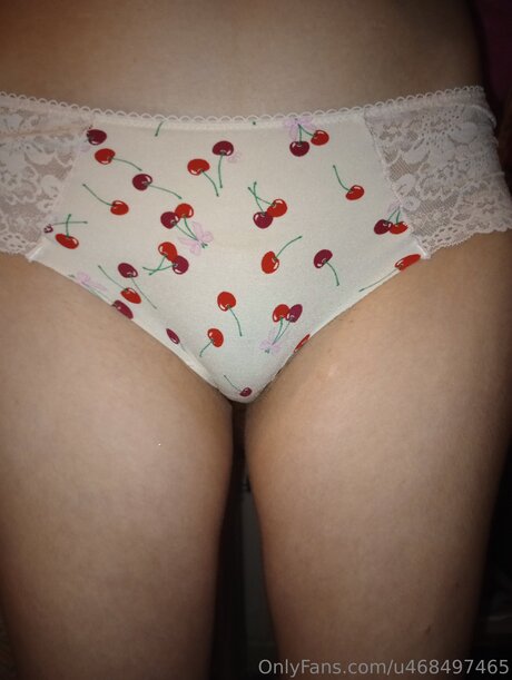 U468497465 model top pics