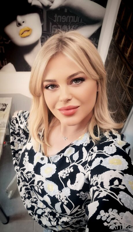 Lovewithanita sexy actress photo