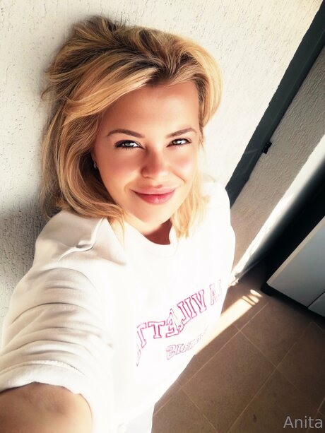 Lovewithanita model high quality pictures