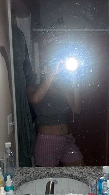 Bekkyybiitch pretty model pic