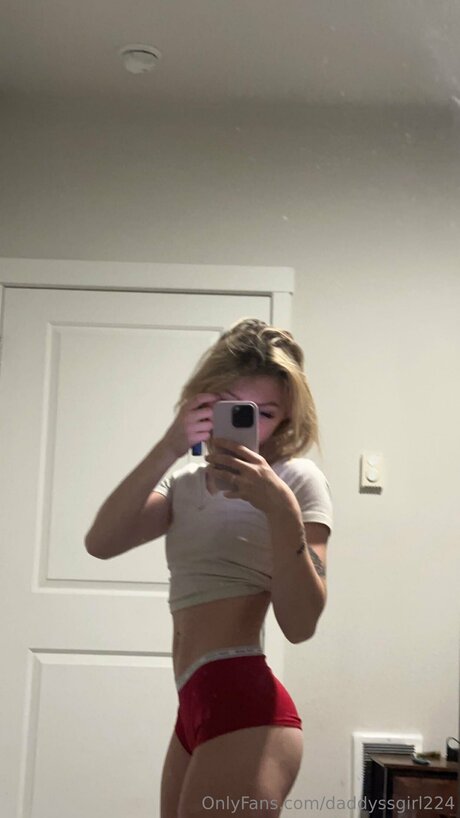 Daddysgirl5678 pornographic model img