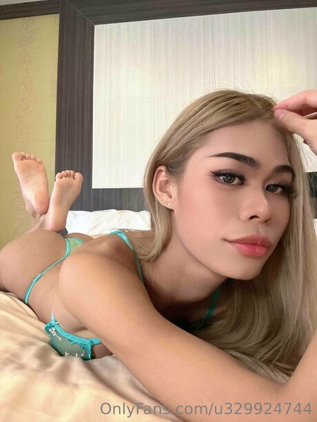 Starlitsylvia erotic actress img