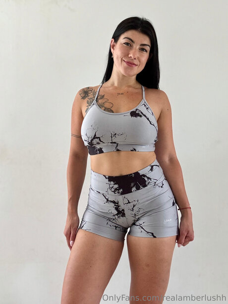 Realamberlushh star erotic photo