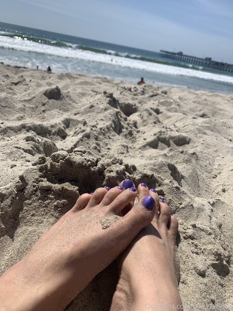 U131789602 sex model image