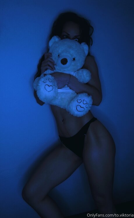 To Viktoria pornographic model img