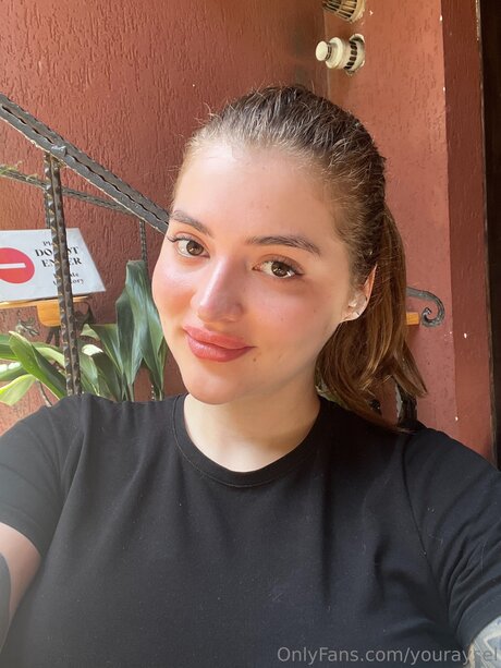 Youraysel high quality actress photos