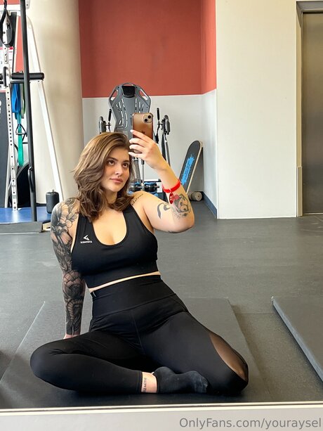 Youraysel model sexy archive