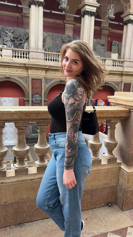 Youraysel star hd galleries