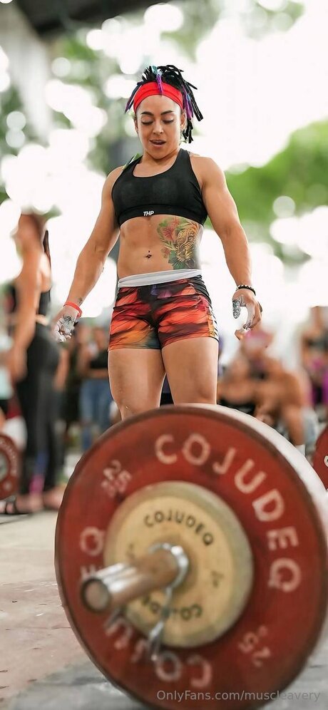 Queenmuscleavery pretty pornstar pics