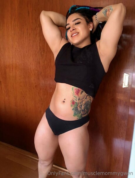 Queenmuscleavery star nude photos