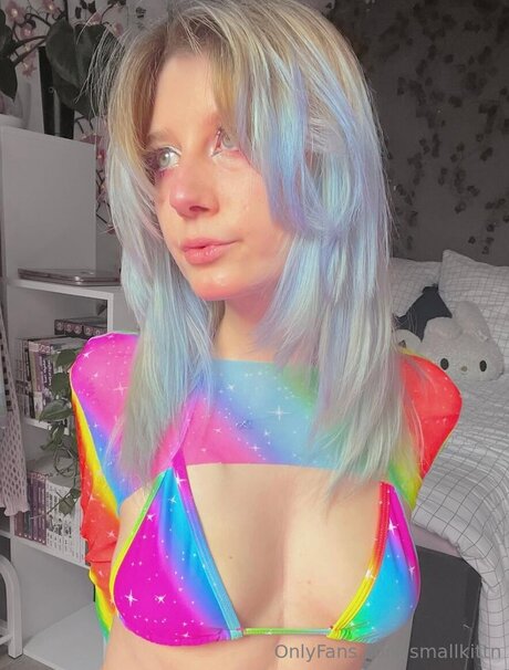 My Blushy Kittn Free star exclusive photo