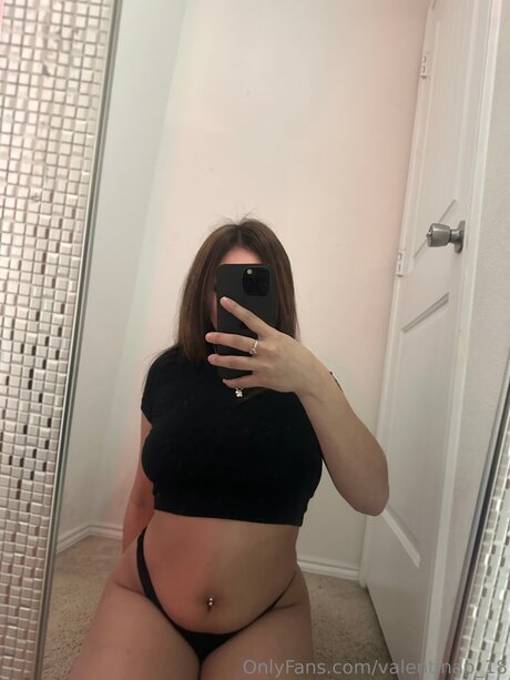 Valentinap 18 model art pic