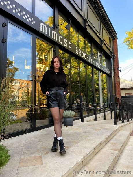 Bellastars xxx pornstar image