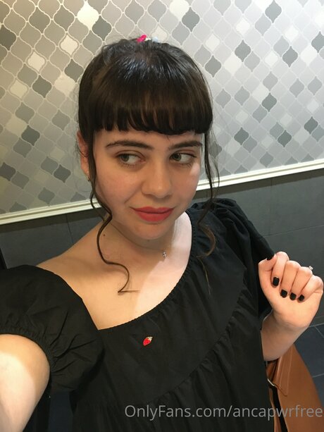 Ancapwrfree pornstar high quality image