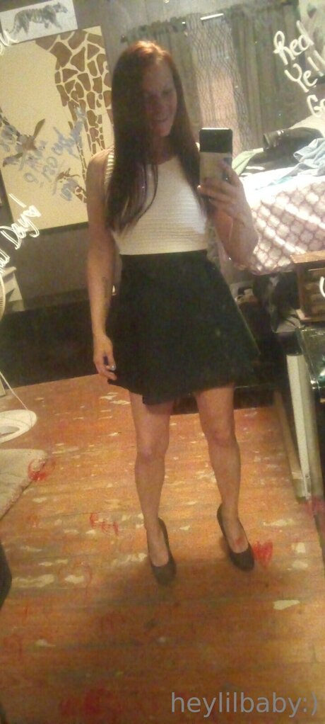 Heylilbaby beautiful model pic