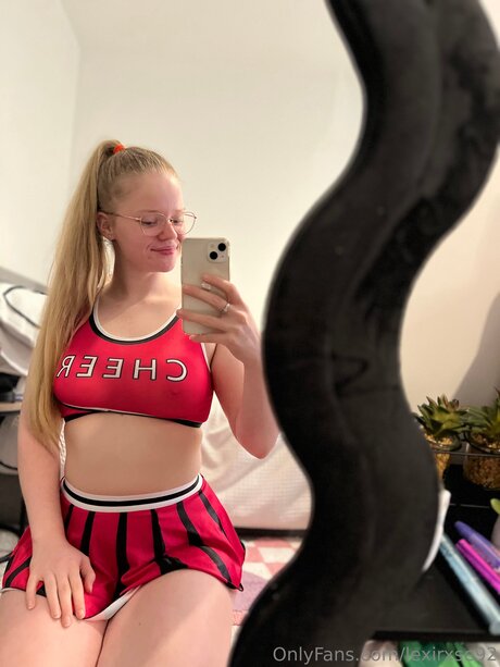 Lexirxse92 erotic star pic