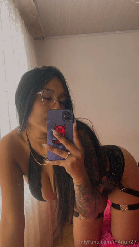 M4rian27 pornstar nude galleries