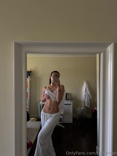 Babiehan model hot pics