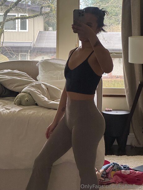 Babiehan pornstar photo