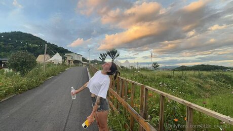 Little Eva 21 pornstar high quality img