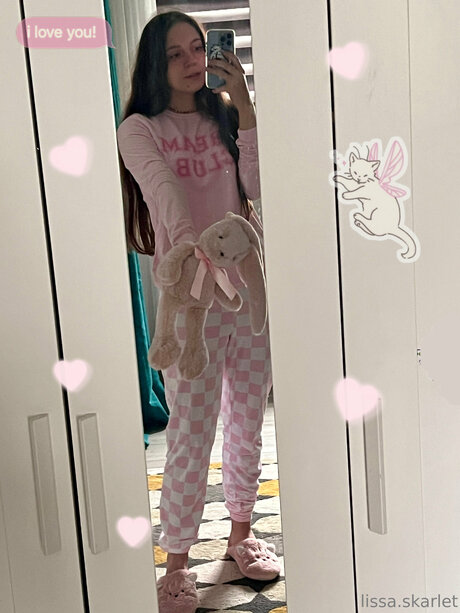 Lissa Skarlet model naked img