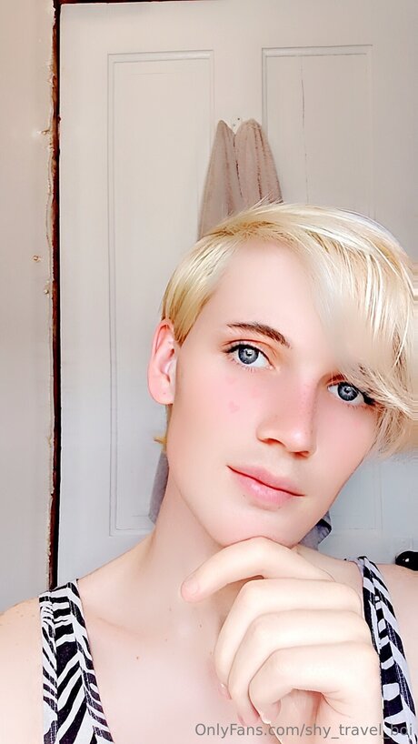 Shy Travel Boi high quality actress pictures