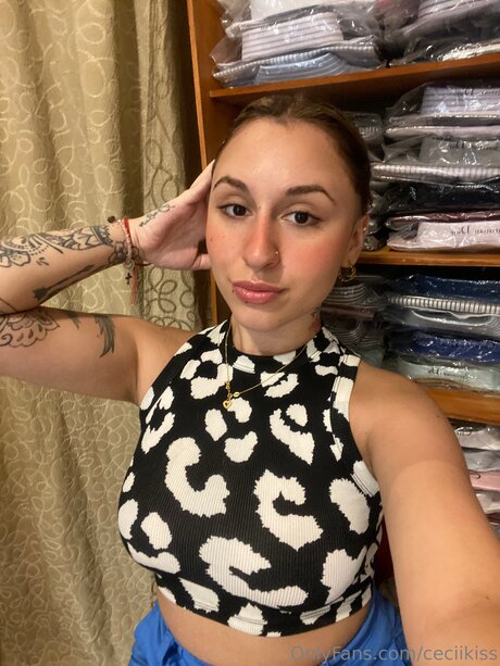 Ceciikiss beautiful star image