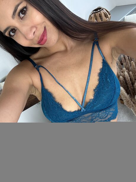 Xxxpaulashyxxx sex model pics