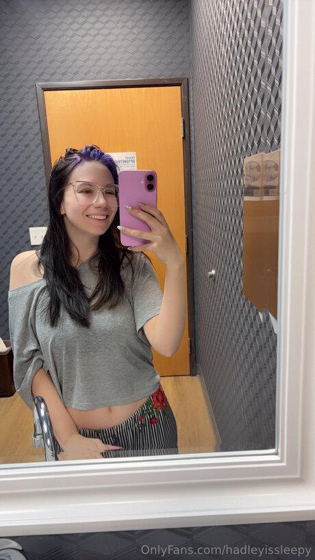 Harleyissleepy sex star images