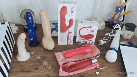 Slasher J perfect actress pictures