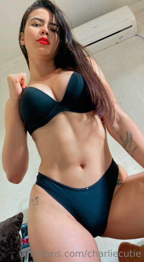 Charliecutie model nice picture