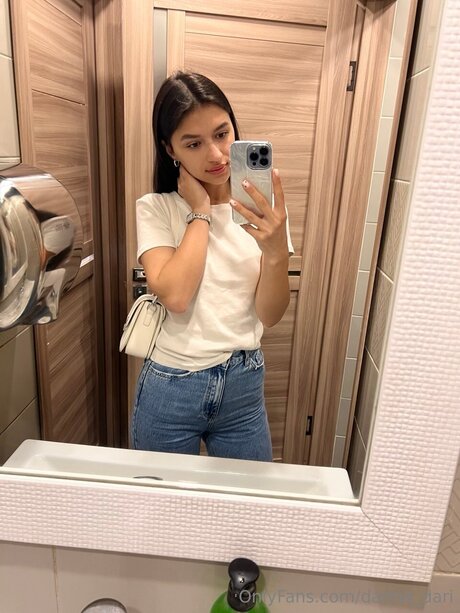 Darina Dari pornstar high quality gallery