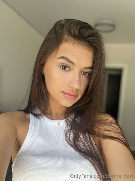 Darina Dari pornstar erotic photo