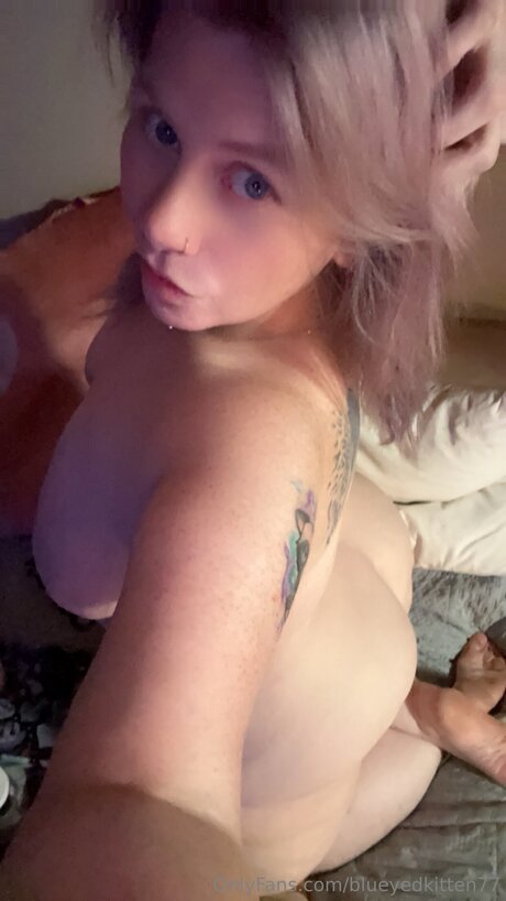 Blueyedkitten77 pornstar hd img