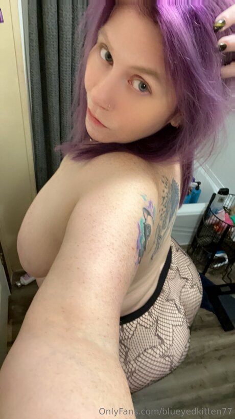 Blueyedkitten77 sexy actress photos