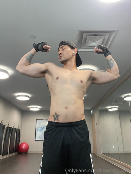 King Leo Ace model porn archive