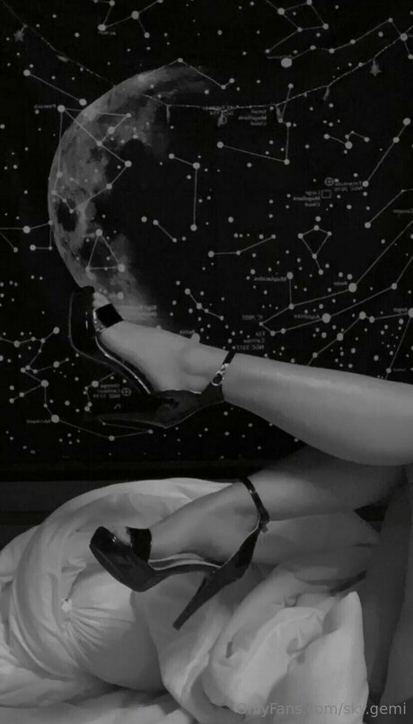 Sky Gemi adult star galleries