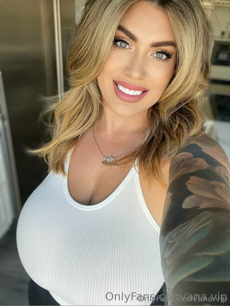 Ana Vip nudes pornstar pic