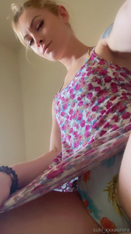 Suki Xxxaurora nudes actress img