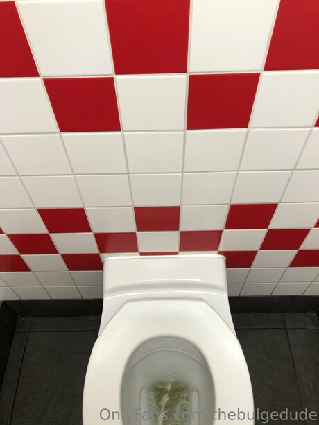 Thebulgedude nudes pornstar picture