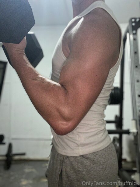 Buffnick model erotic photos