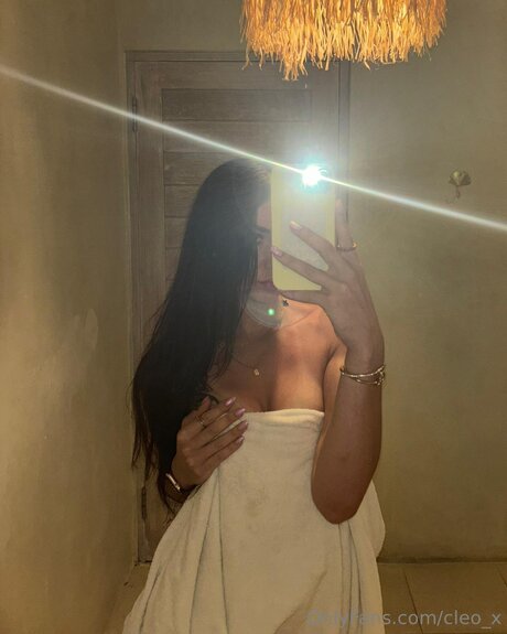 Cleo X xxx star picture