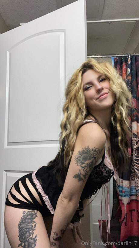 Darlin 7 pretty model pics