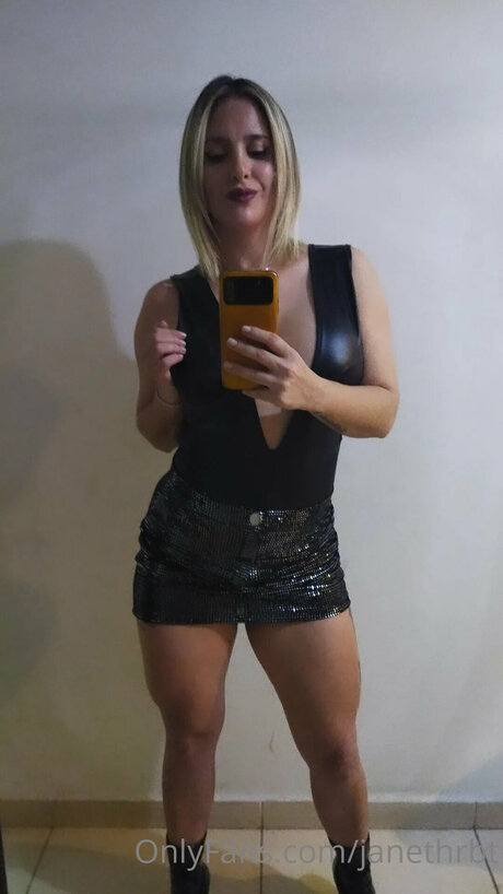 Janethrbt exclusive pornstar images