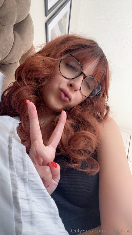 Clarawhitmore star hd picture